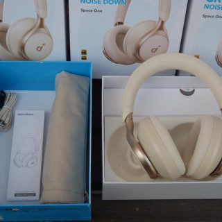 Навушники Anker SoundCore Space One Latte Cream