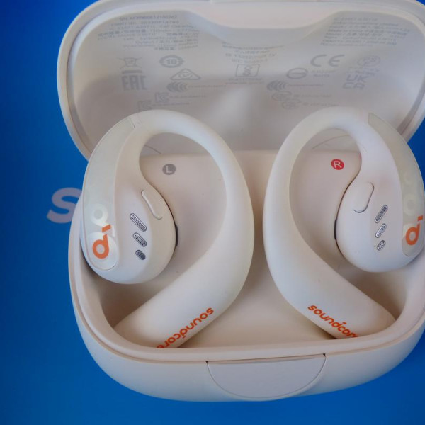 Навушники TWS Anker Soundcore AeroFit Pro White IPХ5 Навушники TWS Anker Soundcore AeroFit Pro White IPХ5