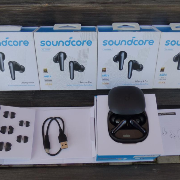 Навушники ANKER SoundCore Liberty 4 Pro Black Навушники ANKER SoundCore Liberty 4 Pro Black