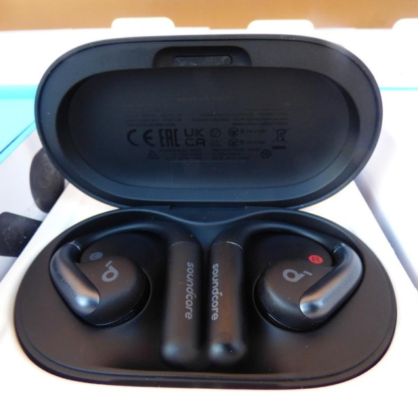 Навушники Anker SoundCore AeroFit Black Навушники Anker SoundCore AeroFit Black