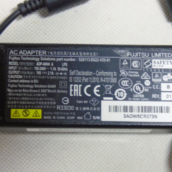 Блок живлення Fujitsu 19v 2.1a 40w 5.5/2.5 Блок живлення Fujitsu 19v 2.1a 40w 5.5/2.5