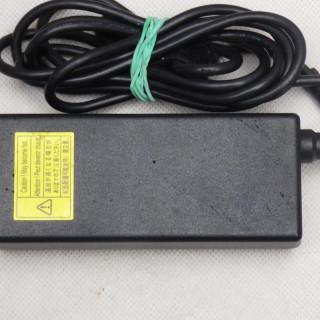 Блок живлення Toshiba 19v 3.42a 65w 5.5/2.5