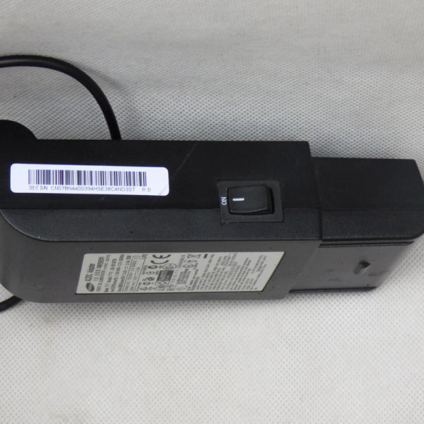 Блок живлення Samsung 14v 2.14a 30w 6.5/4.4 Блок живлення Samsung 14v 2.14a 30w 6.5/4.4