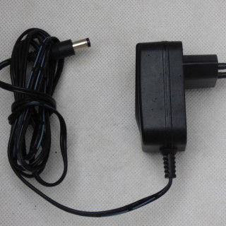 Блок живлення Shenzhen 12v 0.7a 8.4w 5.5/2.5