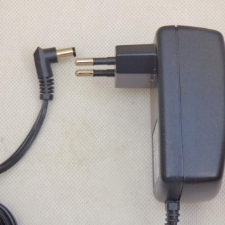 Блок живлення DVE 5v 2.4a 12w 5.5/2.5