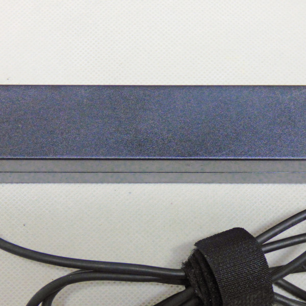 Блок живлення Fujitsu slim 19v 3.42a 65w 3.5/1.35 Блок живлення Fujitsu slim 19v 3.42a 65w 3.5/1.35