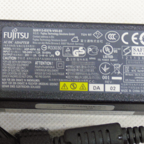 Блок живлення Fujitsu 20v 2.0a 40w 5.5/2.5 Блок живлення Fujitsu 20v 2.0a 40w 5.5/2.5