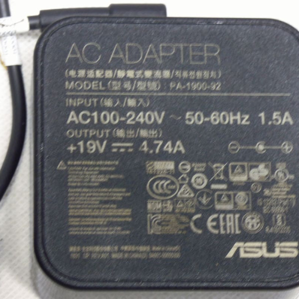 Блок живлення Asus 19v 4.74a 90w 5.5/2.5 Блок живлення Asus 19v 4.74a 90w 5.5/2.5