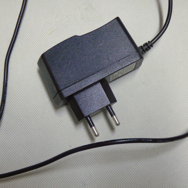 SCHROTT Блок живлення несправний 12V 0.5-1.0A SCHROTT Блок живлення несправний 12V 0.5-1.0A