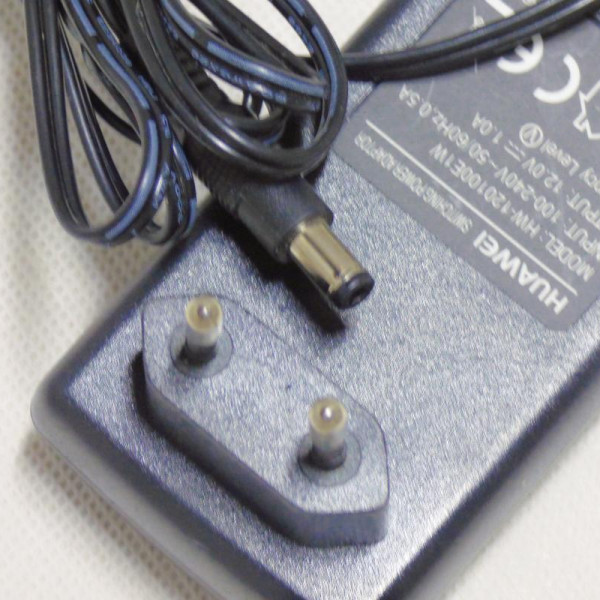 Блок живлення Huawei 12v 1a 12w 5.5/2.1 Блок живлення Huawei 12v 1a 12w 5.5/2.1