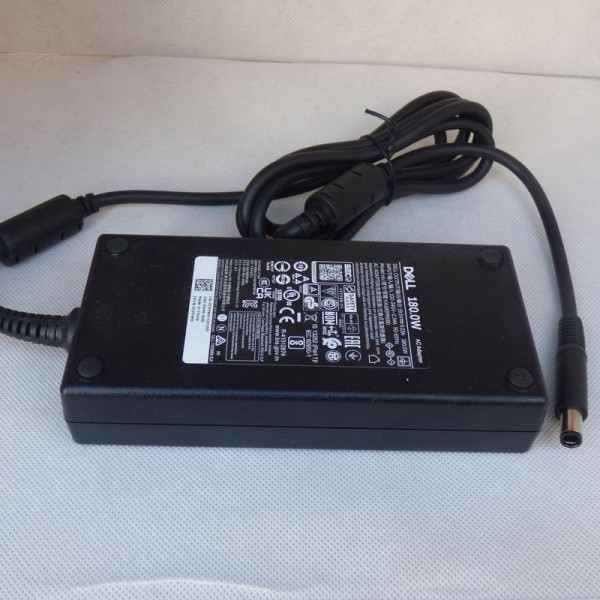 Блок живлення Dell 19.5v 9.23a 180w 7.4/5.0 Блок живлення Dell 19.5v 9.23a 180w 7.4/5.0