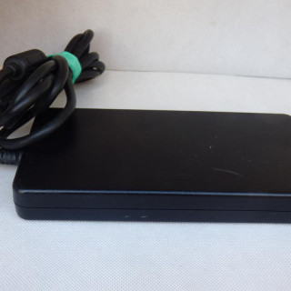 Блок живлення Dell 19.5v 12.3a 240w 7.4/5.0