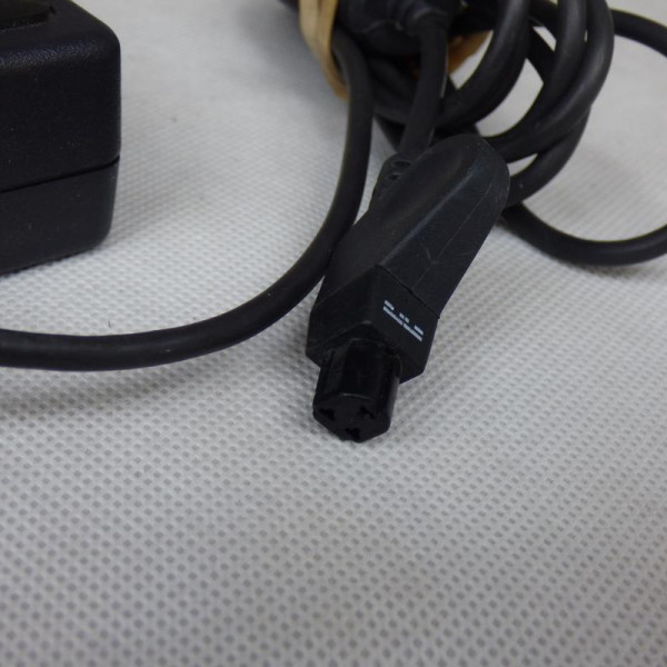 Блок живлення Dell 20v 3.5a 70w 3 pin Блок живлення Dell 20v 3.5a 70w 3 pin