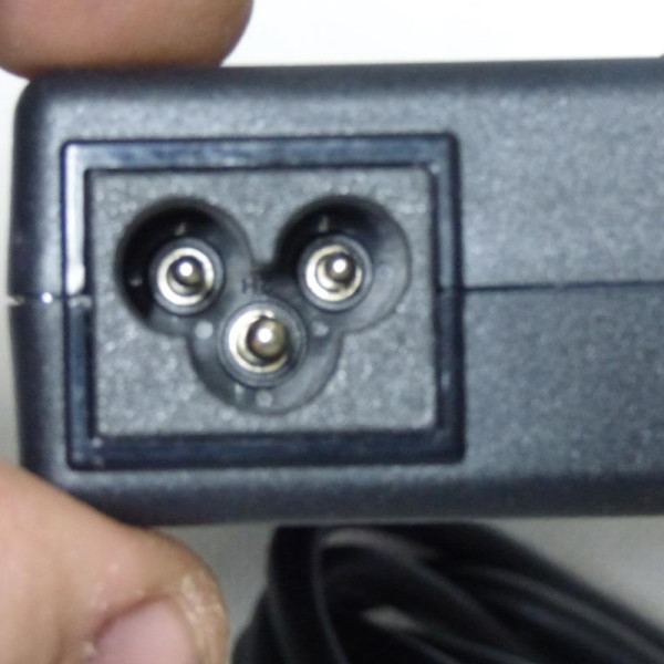 Блок живлення HP 19.5v 4.62a 90w 4.5/3.0 Блок живлення HP 19.5v 4.62a 90w 4.5/3.0